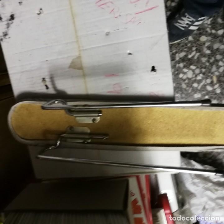 Antig&uuml;edades: TABLA DE PLANCHAR MANGAS - Foto 2