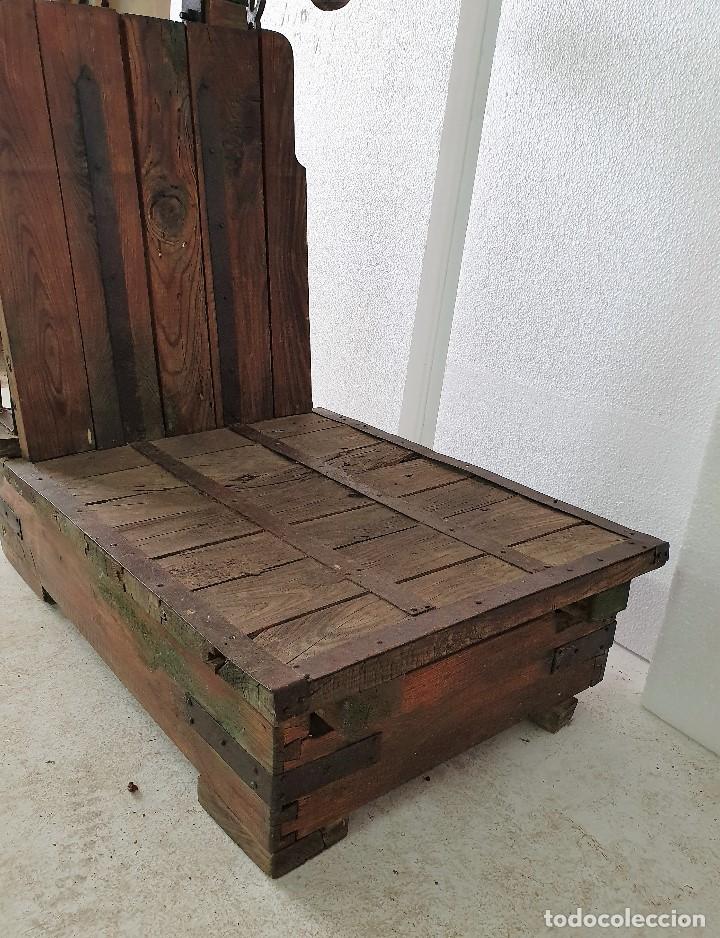 Antig&uuml;edades: ANTIGUA BASCULA DE MADERA - Foto 4