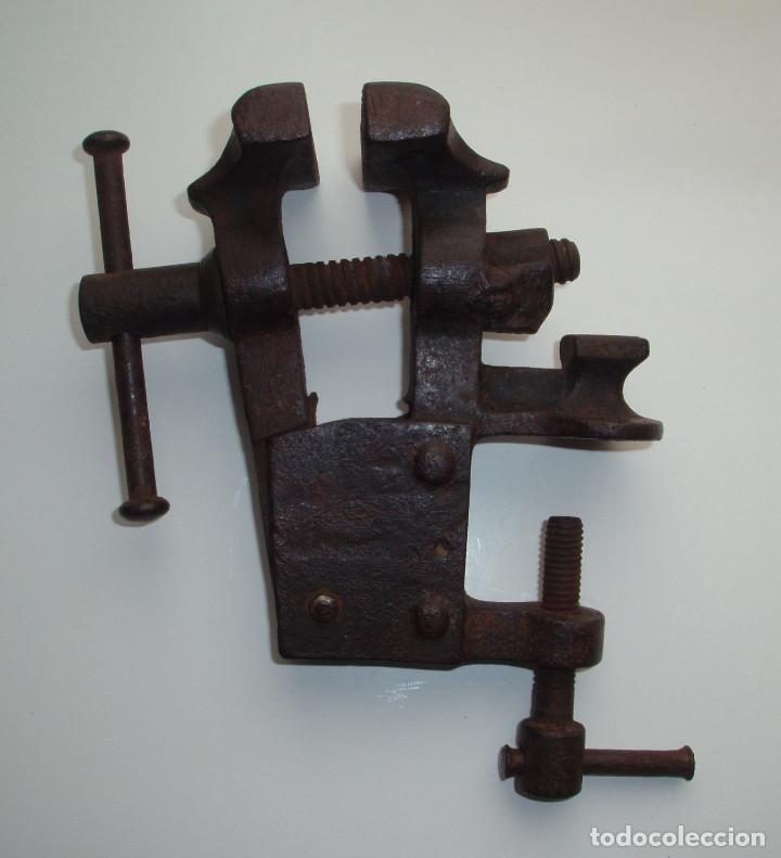 Antig&uuml;edades: LOTE DE 2 ANTIGUOS TORNILLOS. - Foto 1