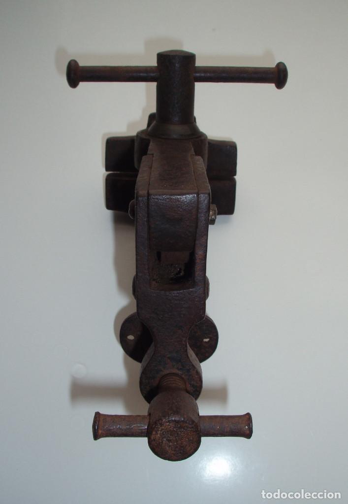 Antig&uuml;edades: LOTE DE 2 ANTIGUOS TORNILLOS. - Foto 6