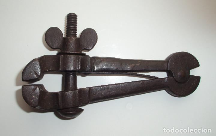 Antig&uuml;edades: LOTE DE 2 ANTIGUOS TORNILLOS. - Foto 15