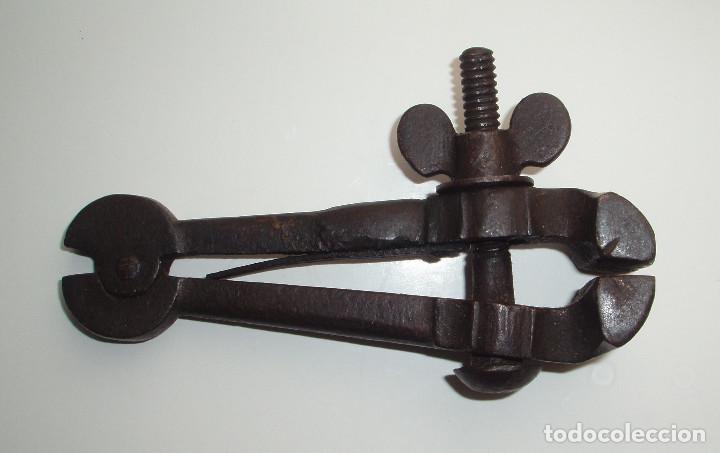 Antig&uuml;edades: LOTE DE 2 ANTIGUOS TORNILLOS. - Foto 16