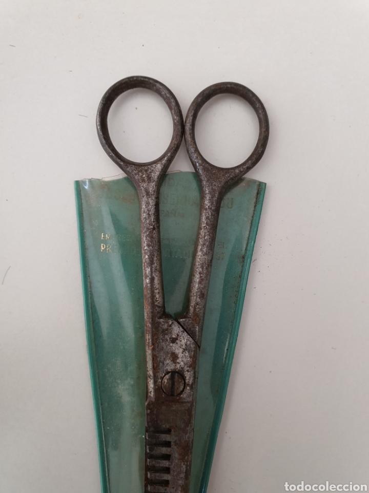Antig&uuml;edades: Antigua tijeras de barbero - Foto 3