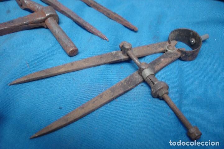 Antig&uuml;edades: ANTIGUOS HERRAJES + COMP&Aacute;S DE CHAPISTA - Foto 4