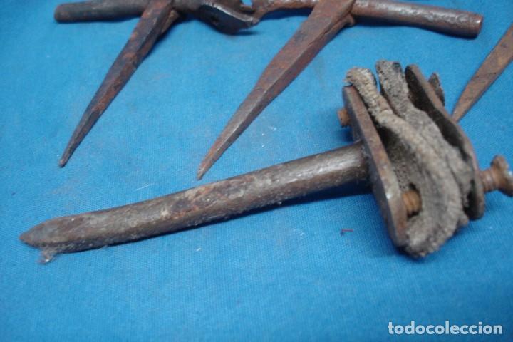 Antig&uuml;edades: ANTIGUOS HERRAJES + COMP&Aacute;S DE CHAPISTA - Foto 5