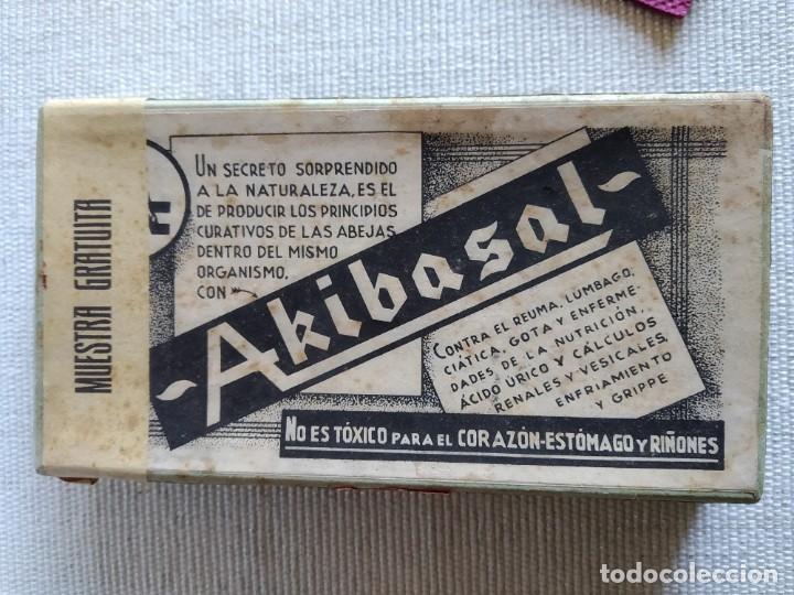 Antig&uuml;edades: Antigua caja de medicamento - Foto 1