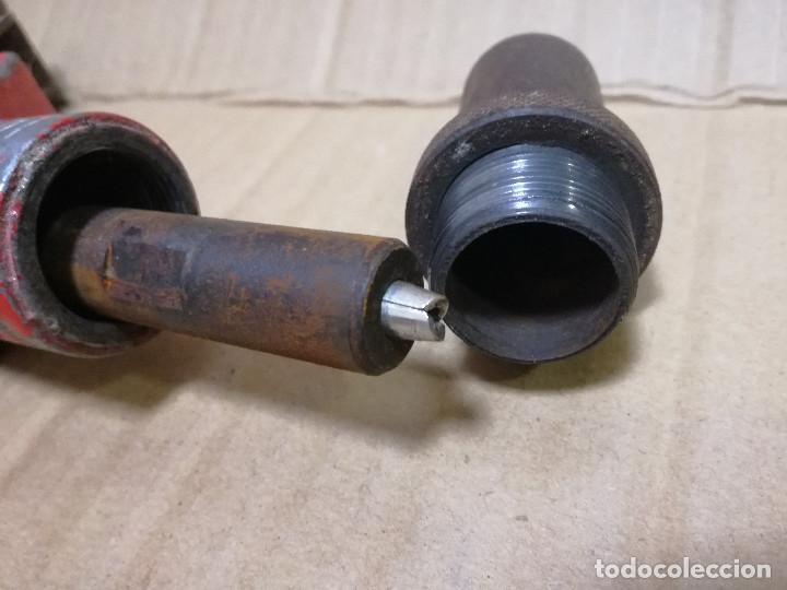 Antig&uuml;edades: REMACHADORA EXTENSIBLE FUELLE DE ALUMINIO Y HIERRO (FUNCIONANDO) - Foto 8
