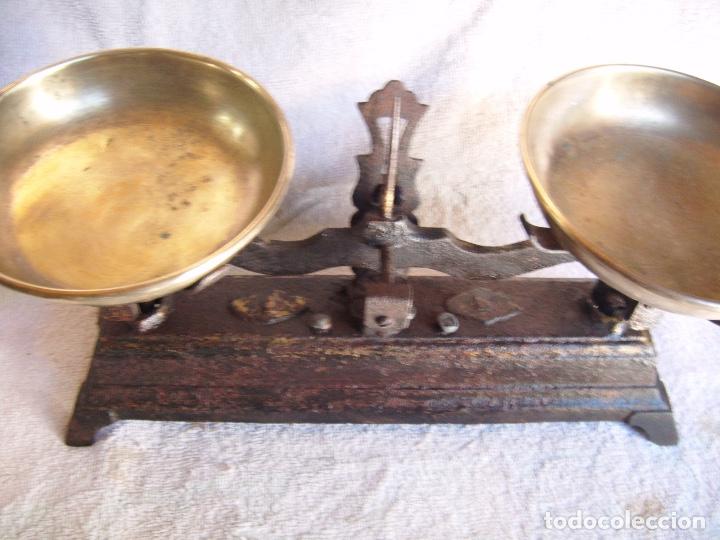Antig&uuml;edades: Balanza antigua de platos - Foto 2
