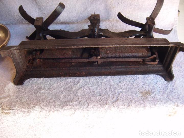 Antig&uuml;edades: Balanza antigua de platos - Foto 4