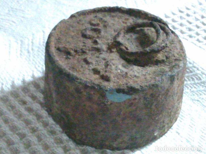 Antig&uuml;edades: Pesa de 1 k. - Foto 3