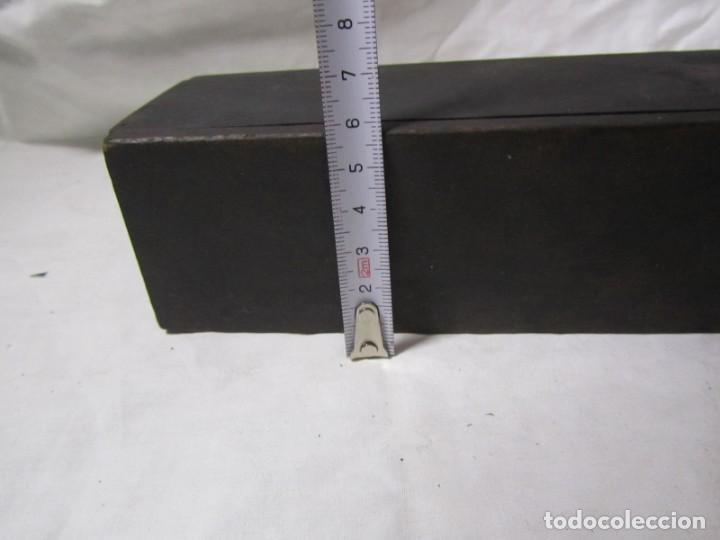 Antig&uuml;edades: Pieza o cabezal de tornero en caja de madera - Foto 13
