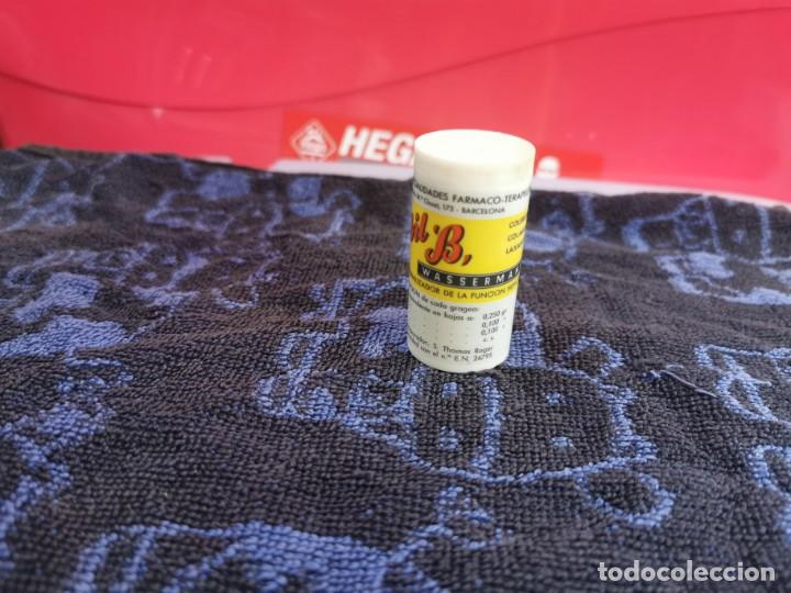 Antig&uuml;edades: Antiguo bote de medicamentos secrebilb vac&iacute;o - Foto 2