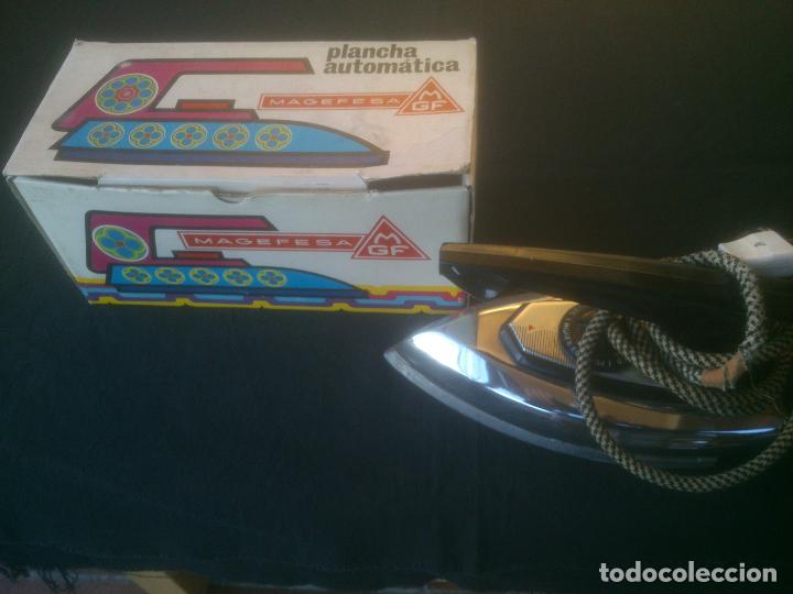 Antig&uuml;edades: Plancha autom&aacute;tica Magefesa en su caja. - Foto 1