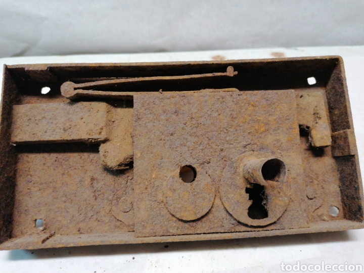 Antig&uuml;edades: Cerradura de port&oacute;n - Foto 3