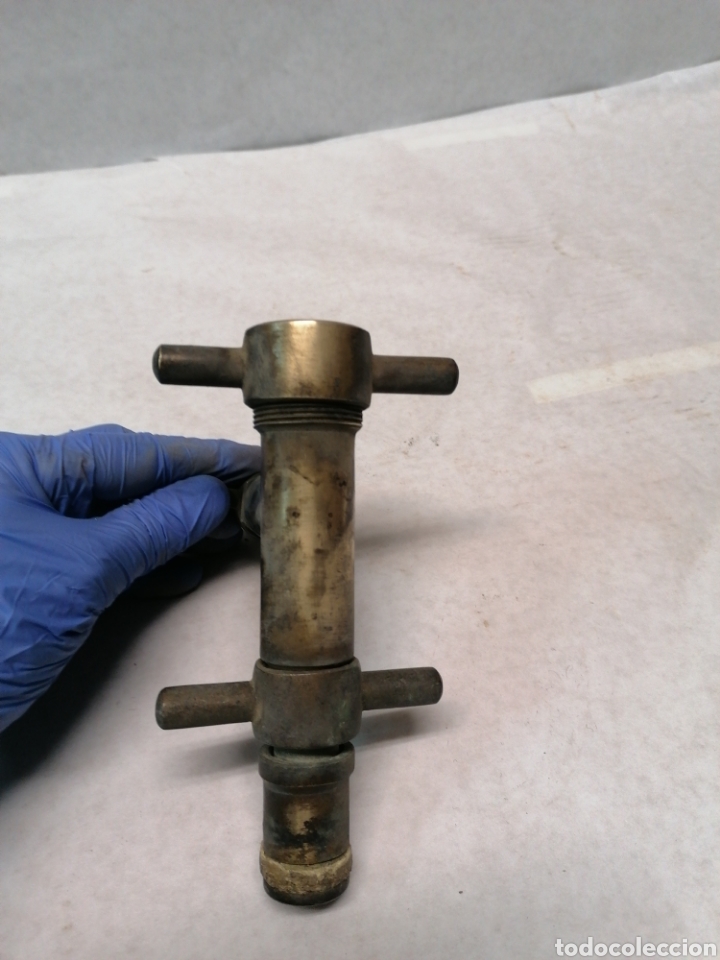 Antig&uuml;edades: Grifo de bronce - Foto 5