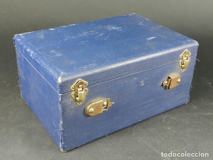 Antig&uuml;edades: PROYECTOR DE DIAPOSITIVAS A&Ntilde;O 1950 - Foto 2