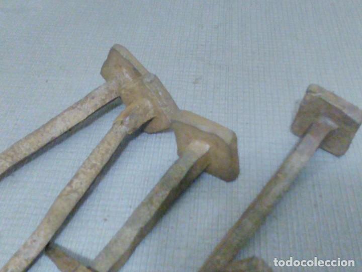 Antig&uuml;edades: Lote de 6 clavos de forja. - Foto 10