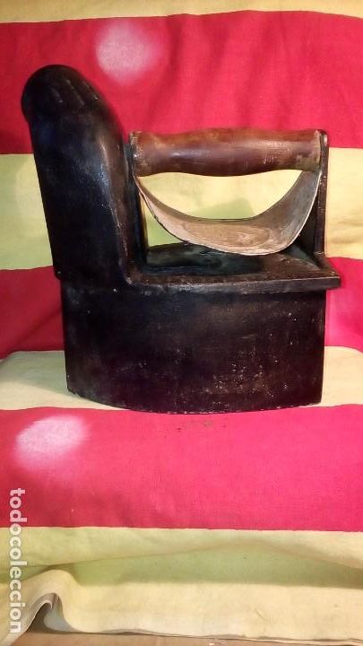 Antig&uuml;edades: PLANCHA DE CARBON . - Foto 3