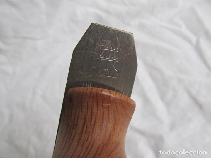 Antig&uuml;edades: 2 cepillos de madera carrasca de carpintero - Foto 22