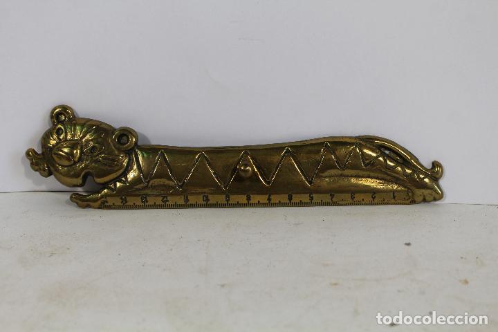 Antig&uuml;edades: regla tigre en lat&oacute;n - Foto 3