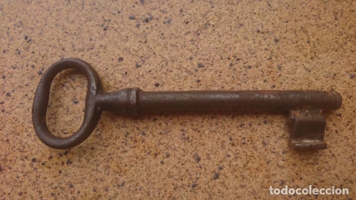 Antig&uuml;edades: Llave antigua - Foto 2