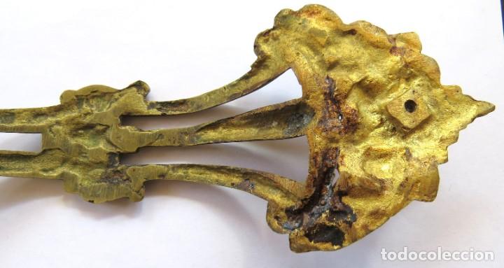 Antig&uuml;edades: ANTIGUOS TIRADORES DE PUERTA EN BRONCE - Foto 3