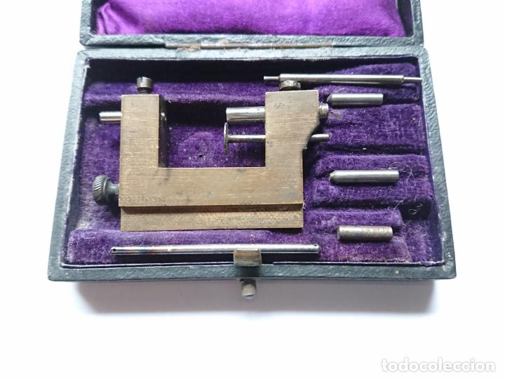 Antig&uuml;edades: ESTUCHE CON HERRAMIENTAS. - Foto 1