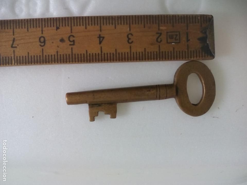 Antig&uuml;edades: ANTIGUA LLAVE DE DE BRONCE O LAT&Oacute;N PARA PUERTA. - Foto 2