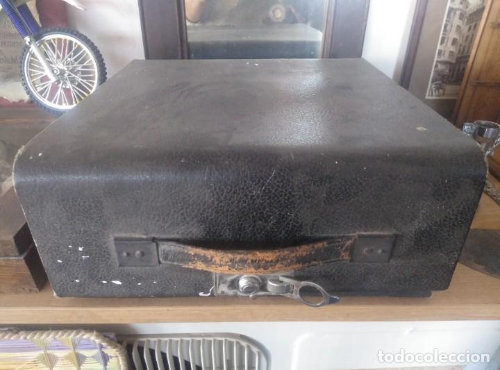 Antig&uuml;edades: Maquina escribir marca Imperial - Foto 6