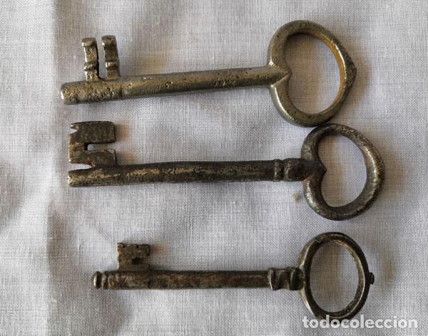Antig&uuml;edades: ANTIGUA LLAVE - LOTE DE 3 LLAVES - Foto 1