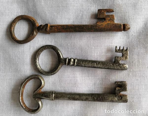 Antig&uuml;edades: ANTIGUA LLAVE - LOTE DE 3 LLAVES - Foto 1