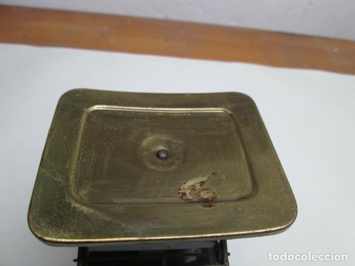 Antig&uuml;edades: ref.A12 BASCULA BILATERAL PESA HASTA 250 GRAMOS COMPLETAMENTE FUNCIONAL - Foto 5