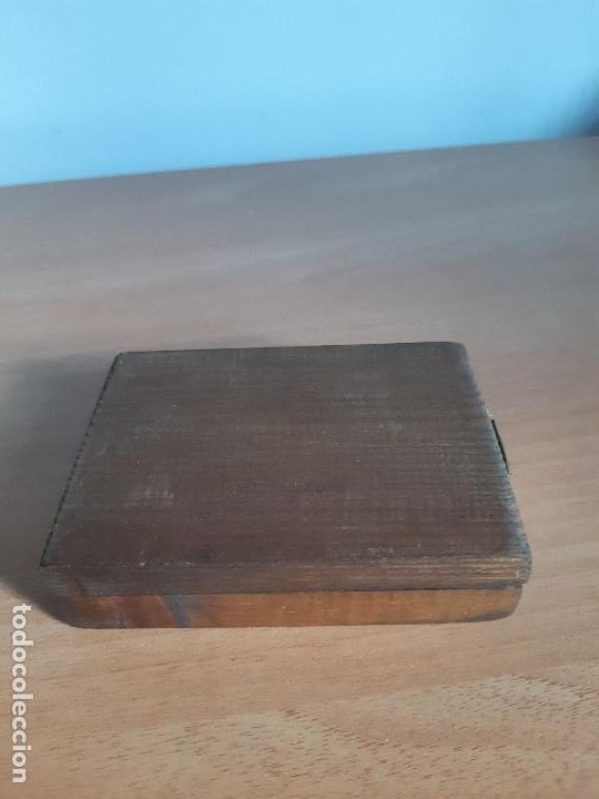 Antig&uuml;edades: Br&uacute;jula y reloj de sol en madera (A&ntilde;os 70) - Foto 5
