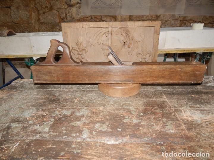 Antig&uuml;edades: gran cepillo de encina y forja  del pasado siglo - Foto 3