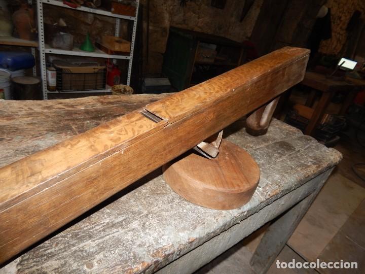 Antig&uuml;edades: gran cepillo de encina y forja  del pasado siglo - Foto 10