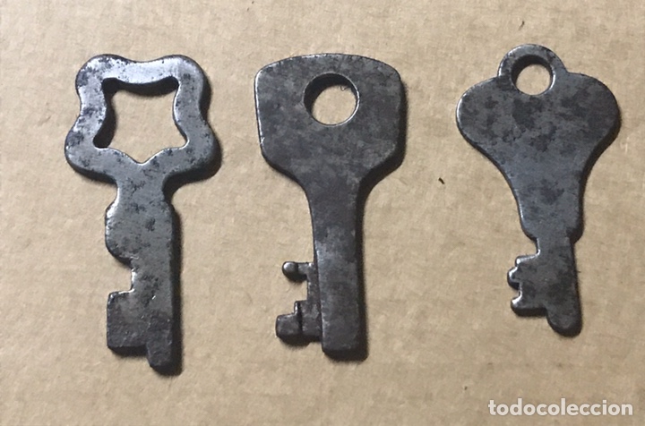 Antig&uuml;edades: ANTIGUAS LLAVES PARA CANDADO - Foto 2