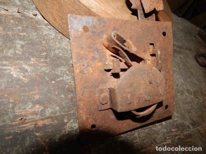 Antig&uuml;edades: cerradura de forja xviii - Foto 3