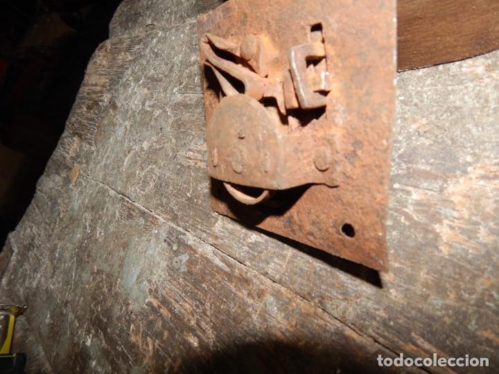 Antig&uuml;edades: cerradura de forja xviii - Foto 4