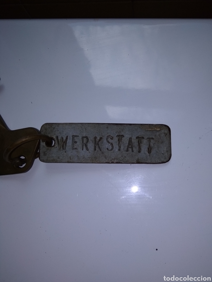 Antig&uuml;edades: LLAVE CON LLAVERO - Foto 2