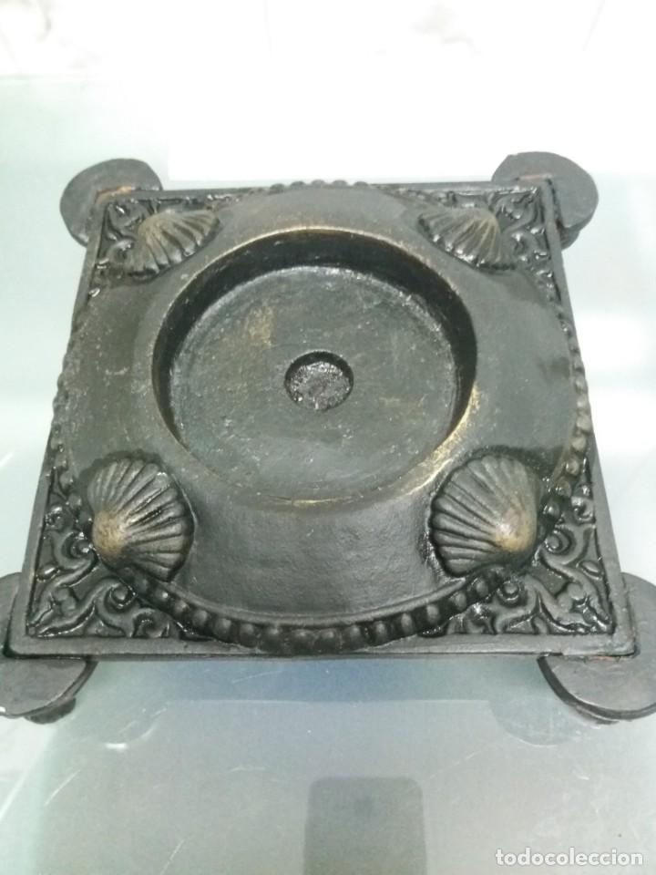 Antig&uuml;edades: SOPORTE VEL&Oacute;N HIERRO - Foto 1