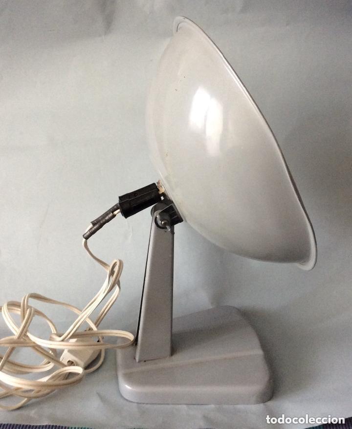 Antig&uuml;edades: Calefactor de los a&ntilde;os 50 SARMA 220V (FUNCIONA) - 38 cm - Foto 2