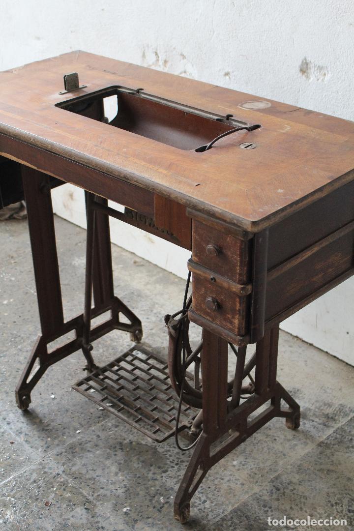 Antig&uuml;edades: mesa mquina de coser sigma - Foto 6