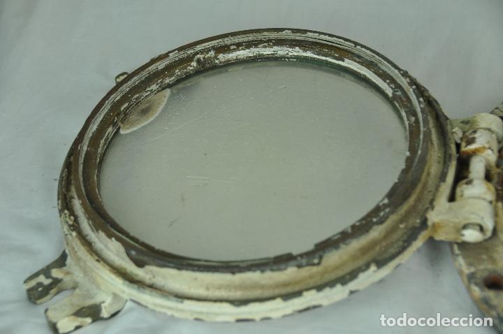 Antig&uuml;edades: Ojo de buey en bronce y hierro - Foto 10