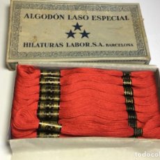 Antigüedades: CAJA DE HILOS ALGODON LASO ESPECIAL DE HILATURAS LABOR ROJO 2167. Lote 201762147