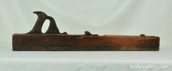 Antig&uuml;edades: Cepillo carpintero de 71 cm - Foto 5