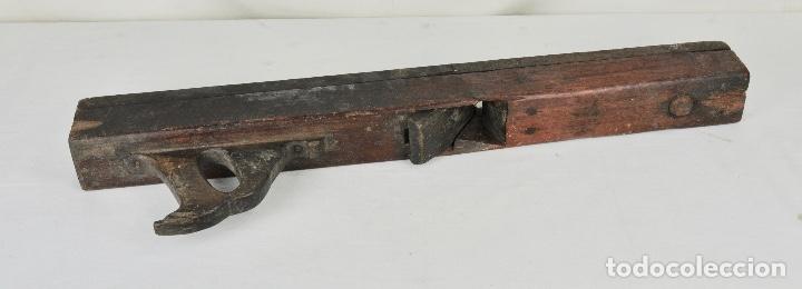 Antig&uuml;edades: Cepillo carpintero de 71 cm - Foto 6