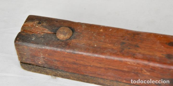 Antig&uuml;edades: Cepillo carpintero de 71 cm - Foto 10