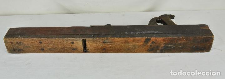 Antig&uuml;edades: Cepillo carpintero de 71 cm - Foto 11