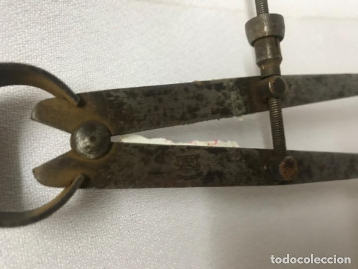 Antig&uuml;edades: Comp&aacute;s de carpintero - Foto 3