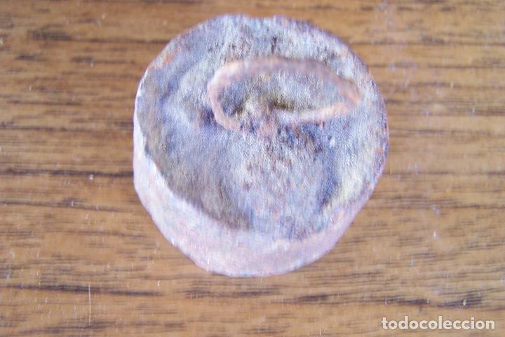 Antig&uuml;edades: Pesa de 200 gramos - Foto 1
